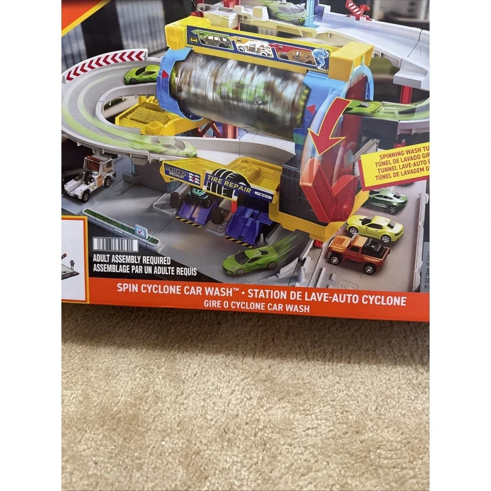 Matchbox Action Drivers Spin Cyclone Car Wash Playset 1:64 w/ 2020 Chevy C8
